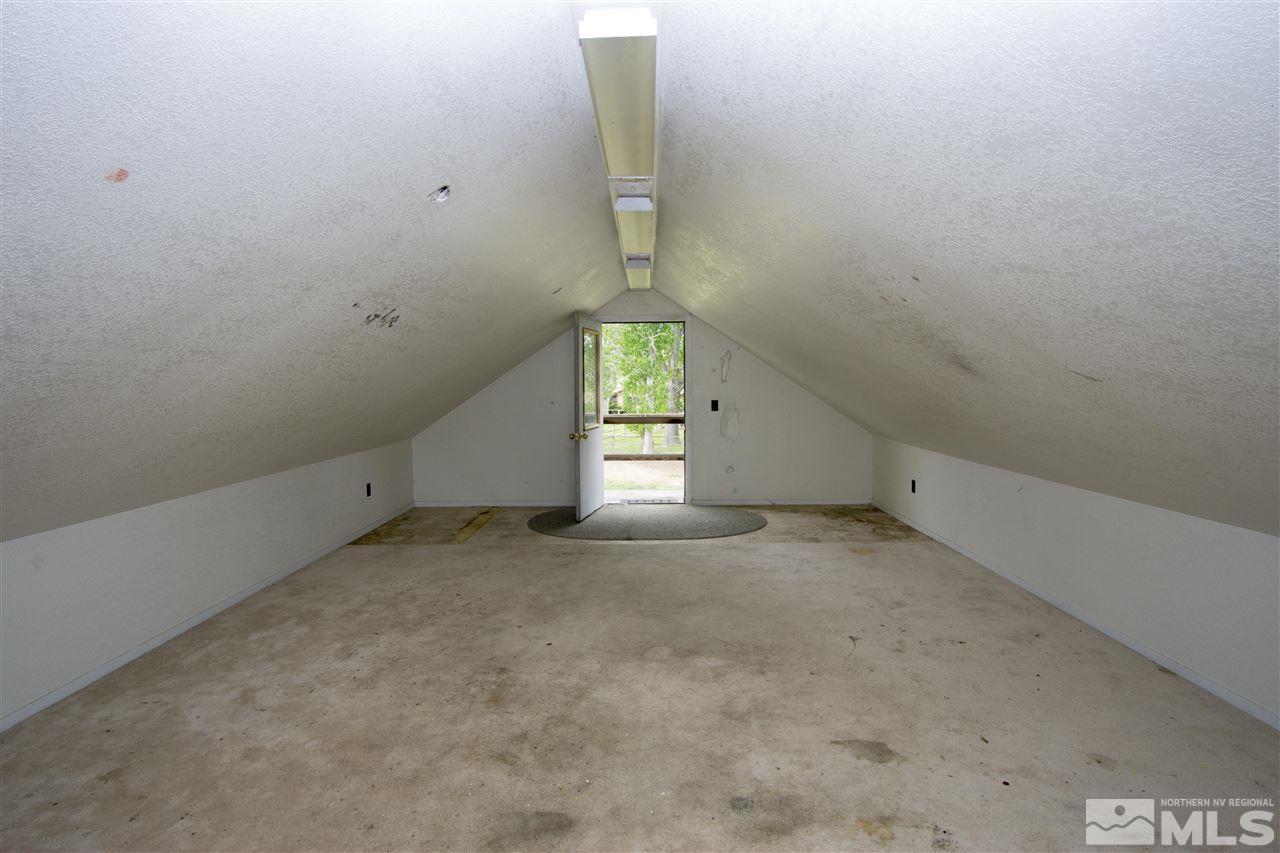 3106 Bottom Road Fallon, NV 89406 - Photo 12 of 16 an empty room with windows