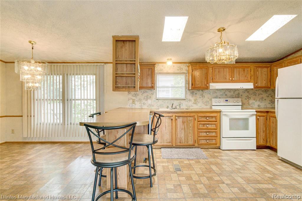2500 Mann Road, Unit 193 Clarkston, MI 48346 - Photo 23 of 45