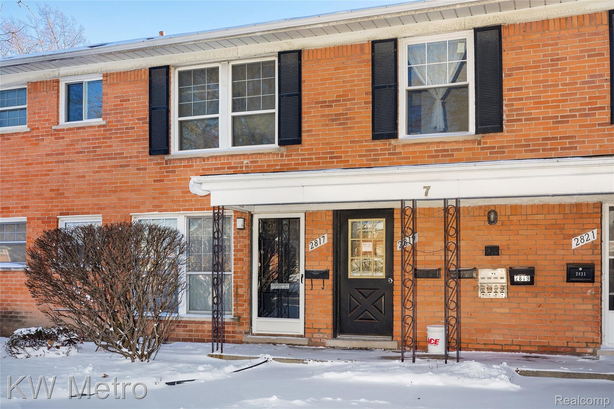 2817 West 13 Mile Road Royal Oak, MI 48073 - Photo 2 of 21 View of front of home featuring brick siding and a porch