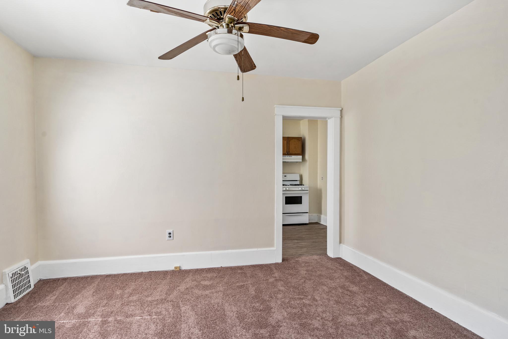 734 3rd Street Delanco, NJ 08075 - Photo 4 of 20