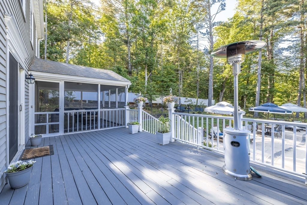 10 Winston Road Holliston, MA 01746 - Photo 33 of 38