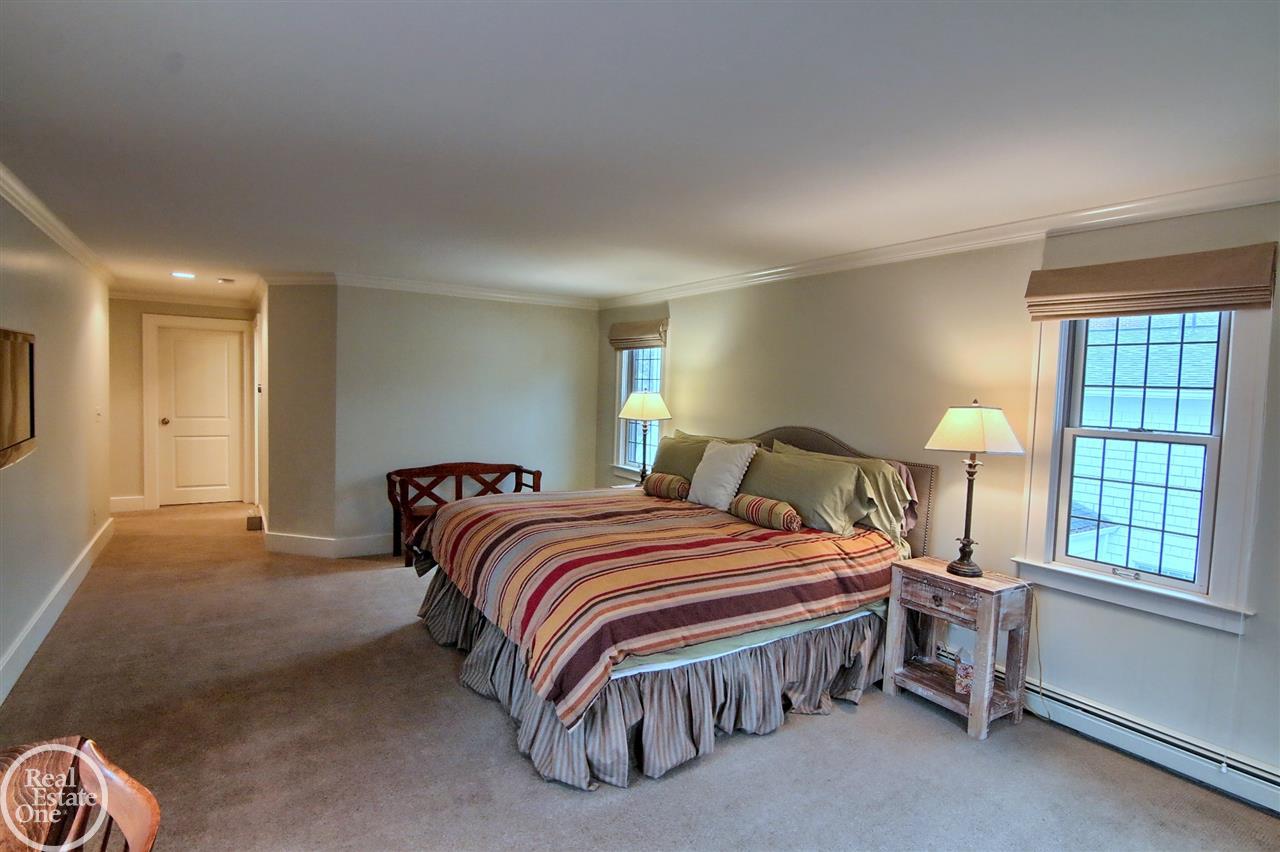 176 Moran Road Grosse Pointe Farms, MI 48236 - Photo 14 of 29