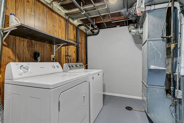 $215,000 | 428 24th Avenue North, St. Cloud, MN 56303