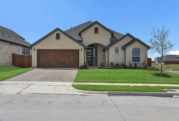 $475,000 | 7701 Sheaves Trail, Joshua, TX 76058