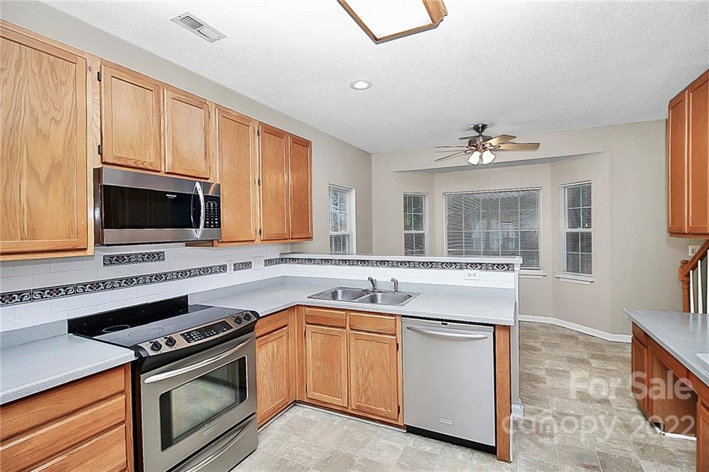 511 North Portman Lane Fort Mill, SC 29708 - Photo 11 of 33 Gallery Image 11