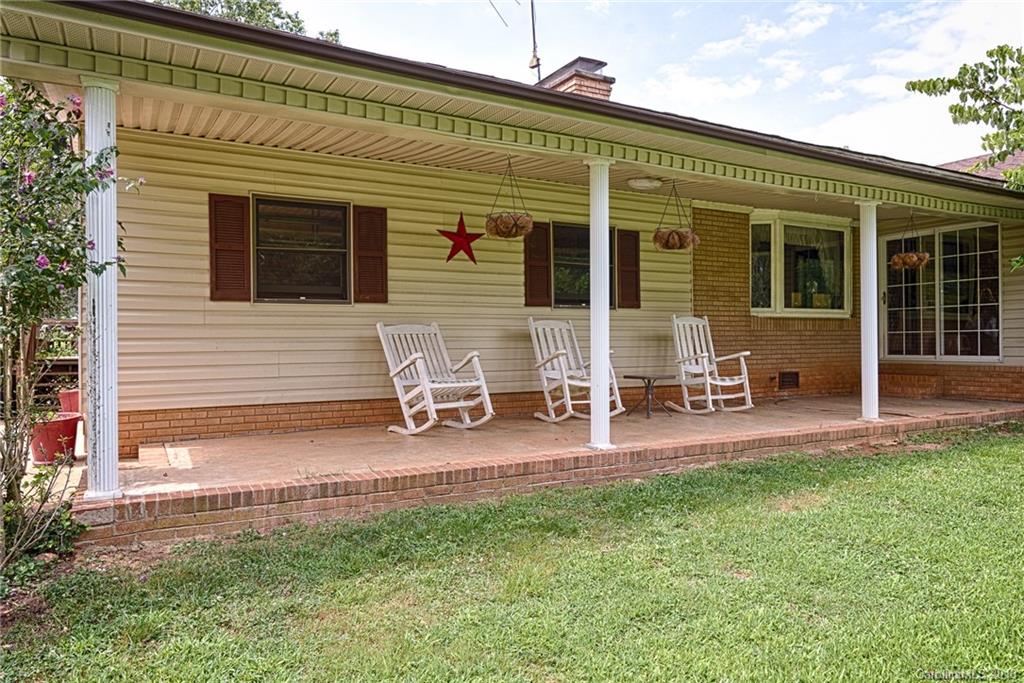 1710 Poarch Road Lincolnton, NC 28092 - Photo 2 of 31 Gallery Image 2