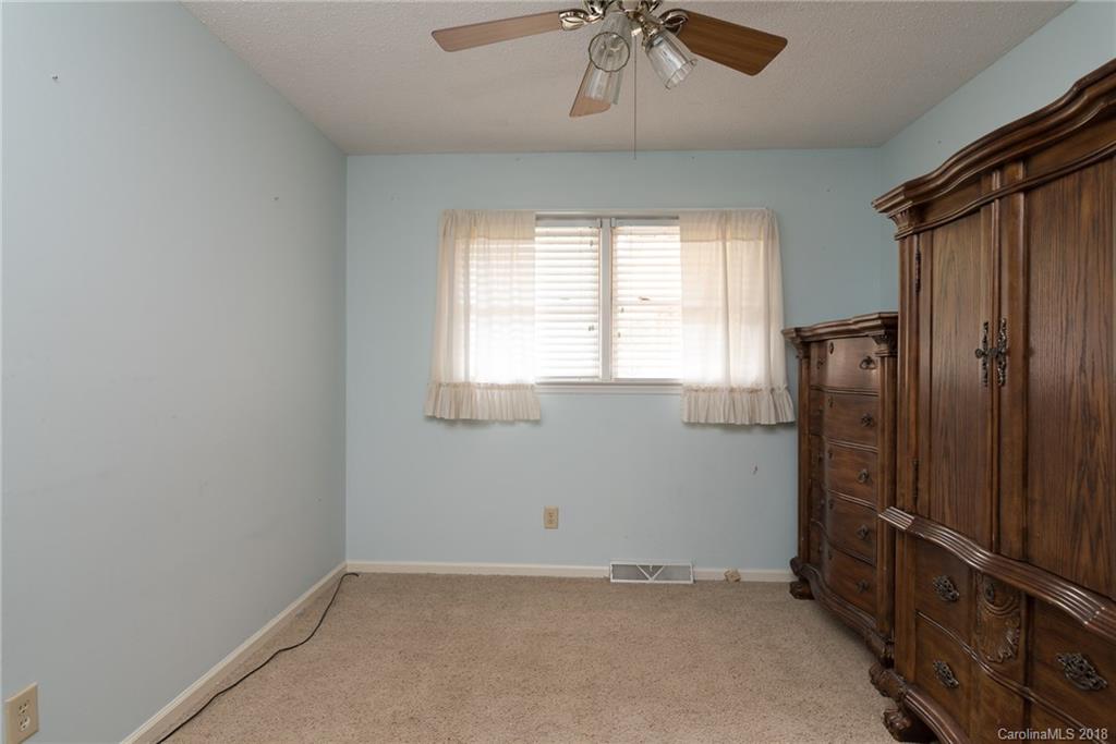 1710 Poarch Road Lincolnton, NC 28092 - Photo 16 of 31 Gallery Image 16