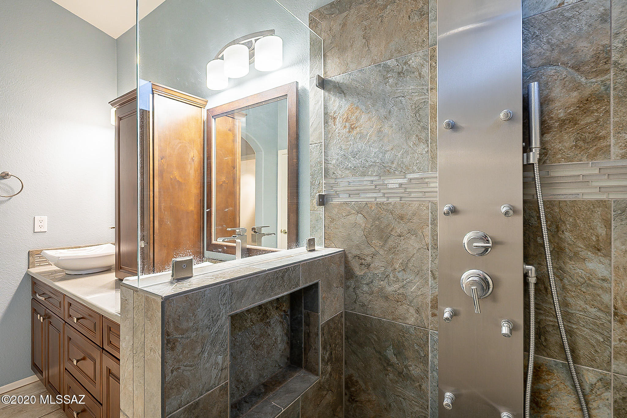 38182 South Stone Ridge Court Tucson, AZ 85739 - Photo 8 of 49