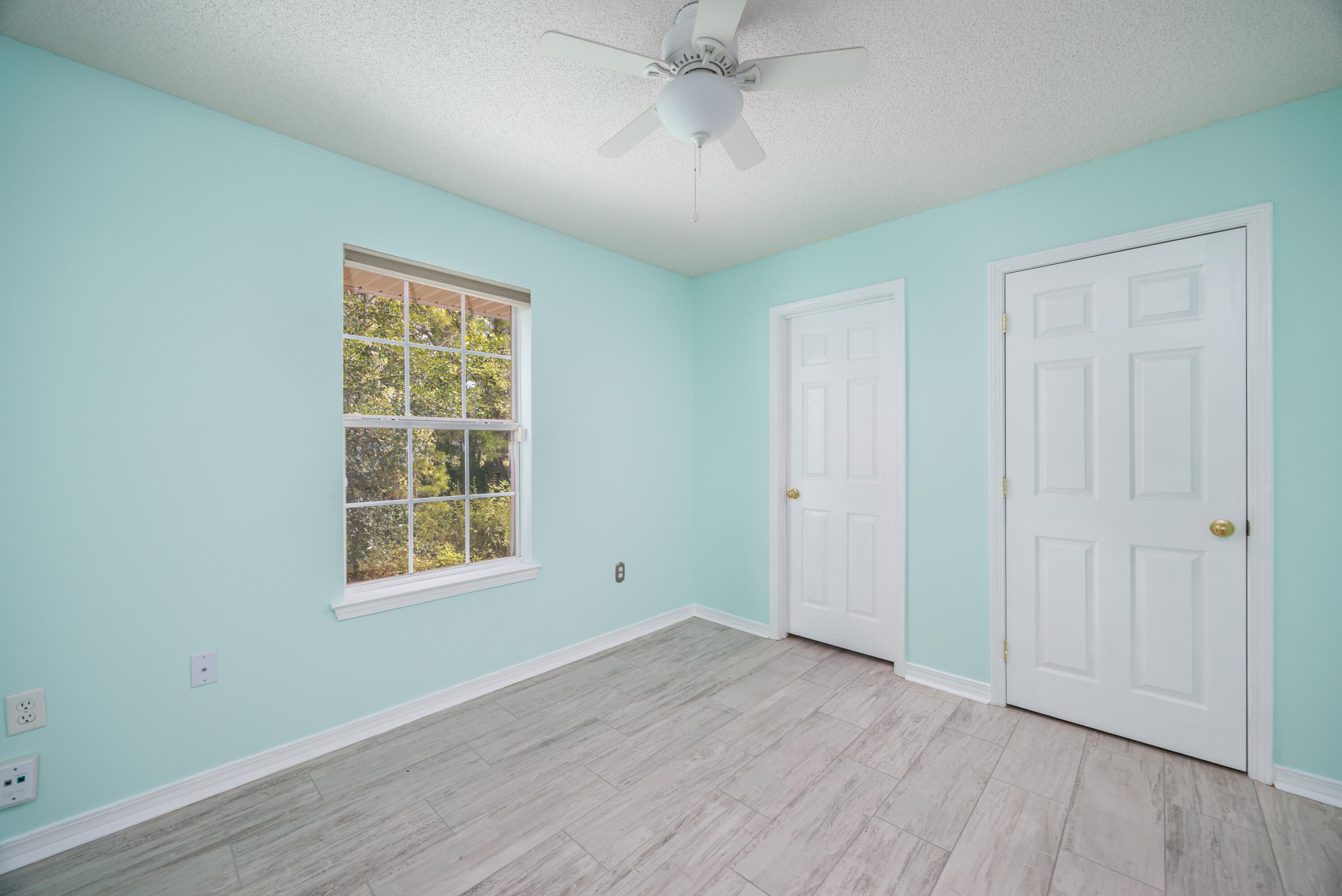 1493 Nantahala Beach Road Gulf Breeze, FL 32563 - Photo 15 of 26 1493 Nantahala Beach Rd-24