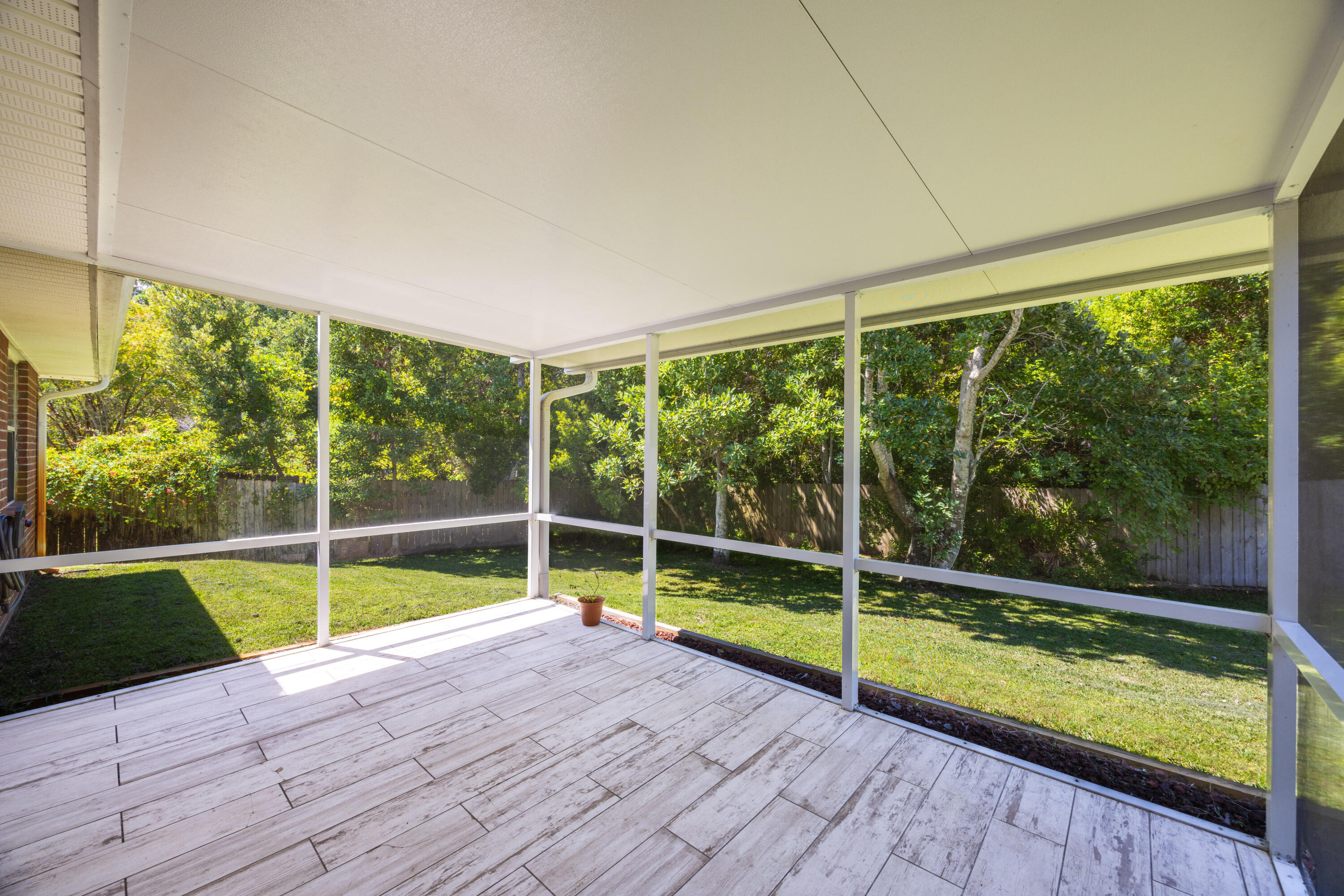 1493 Nantahala Beach Road Gulf Breeze, FL 32563 - Photo 20 of 26 1493 Nantahala Beach Rd-31