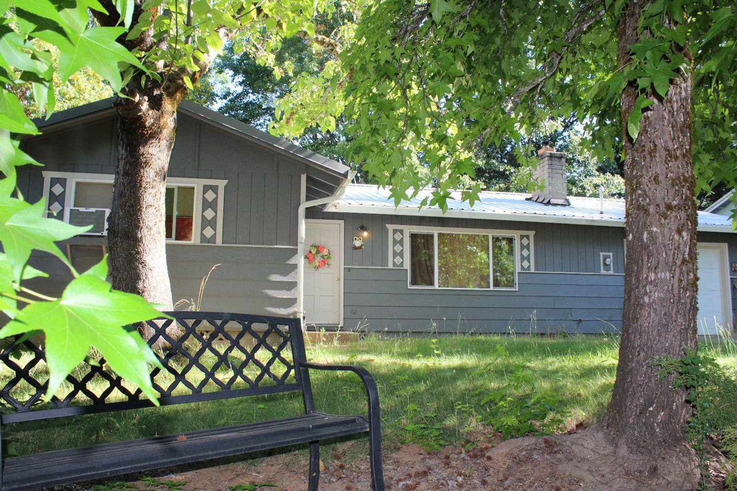 328 Terrace Cave Junction, OR 97523 - Photo 2 of 13 Additional Photo