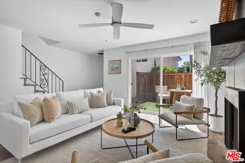 $899,000 | 2120 Dufour Avenue, Unit 16, Redondo Beach, CA 90278