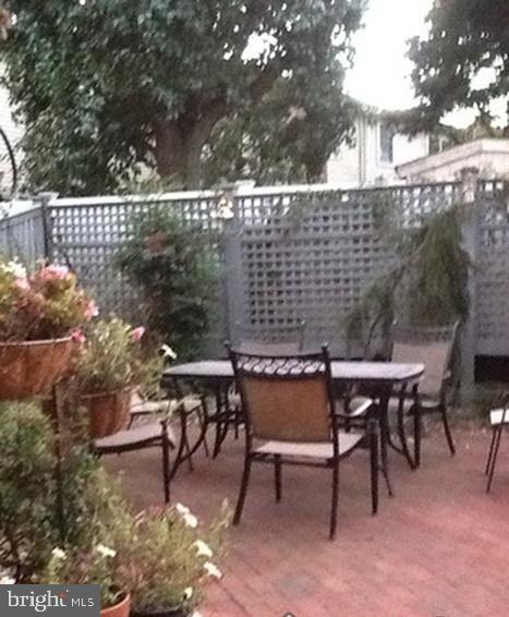 125 Farnwood Road Mount Laurel, NJ 08054 - Photo 2 of 14 Gallery Image 2