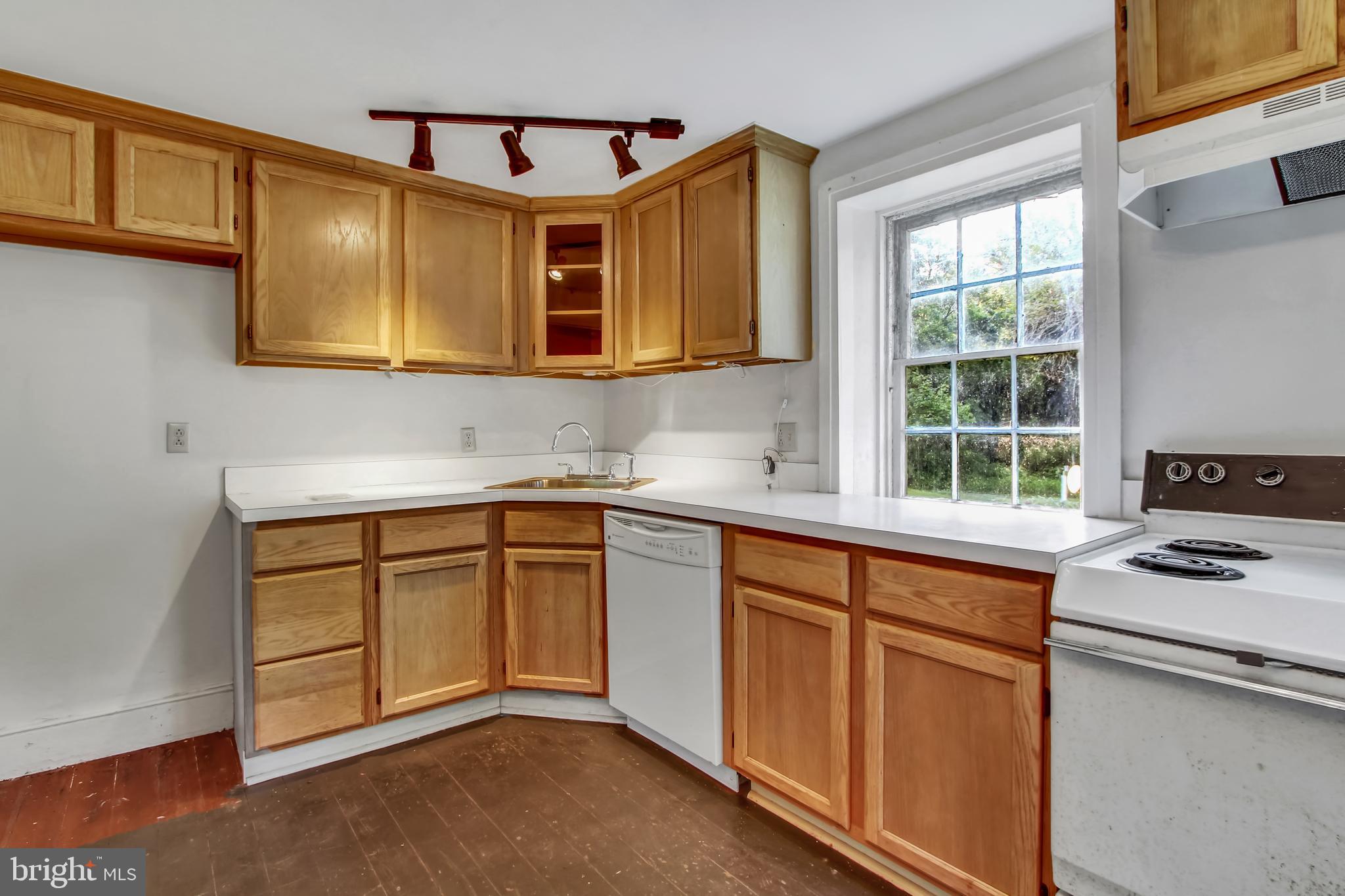 4831 Libhart Mill Road York, PA 17406 - Photo 8 of 27 Gallery Image 8