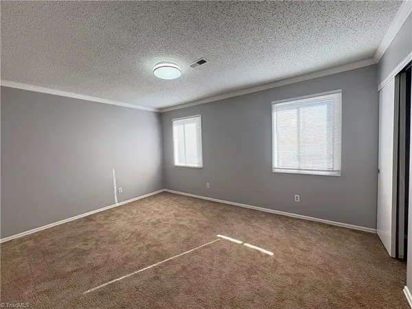 $1,499 | 1704 North Hamilton Street, High Point, NC 27262