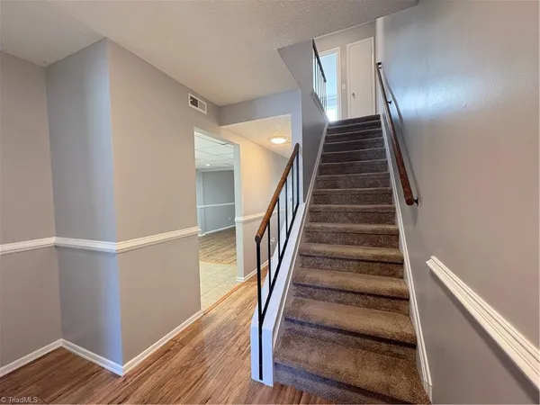 $1,499 | 1704 North Hamilton Street, High Point, NC 27262