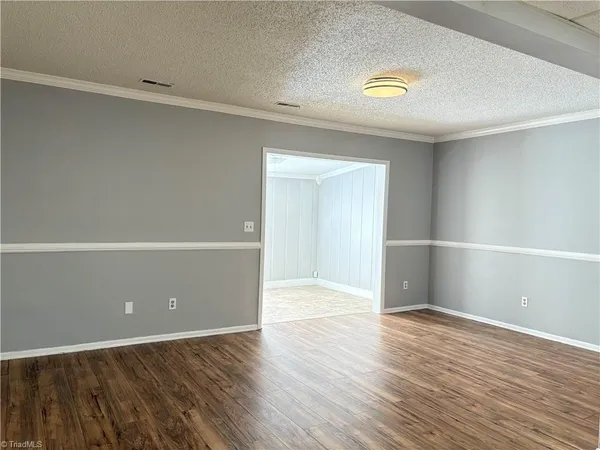 $1,499 | 1704 North Hamilton Street, High Point, NC 27262