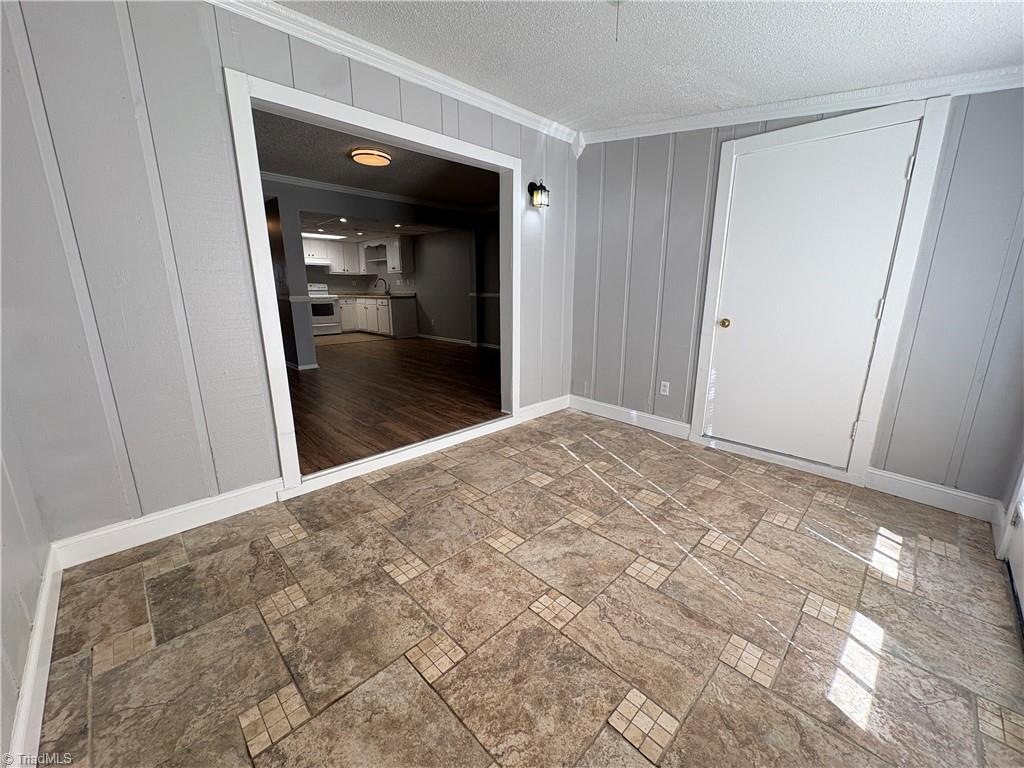 1704 North Hamilton Street High Point, NC 27262 - Photo 7 of 22