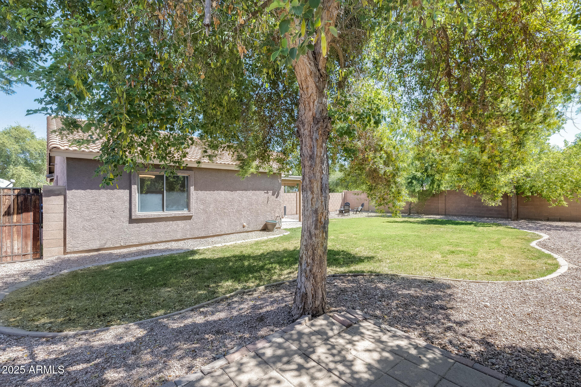 16103 West Redfield Road Surprise, AZ 85379 - Photo 22 of 27