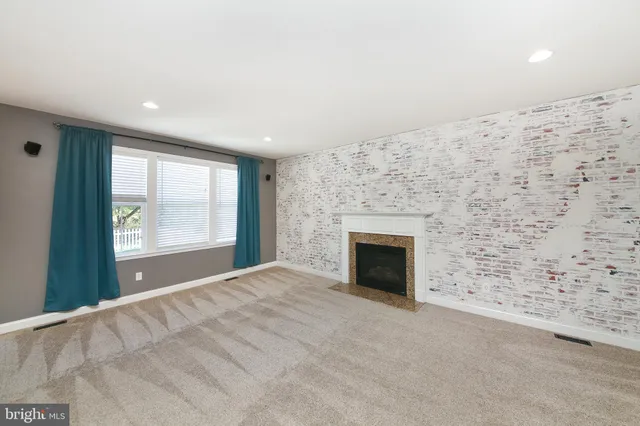 $700,000 | 454 Saddlery Drive, Perkasie, PA 18944