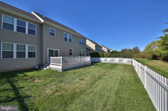 $700,000 | 454 Saddlery Drive, Perkasie, PA 18944