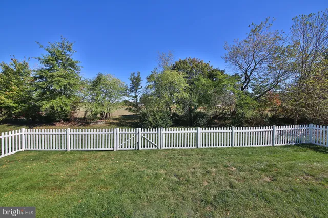 $700,000 | 454 Saddlery Drive, Perkasie, PA 18944