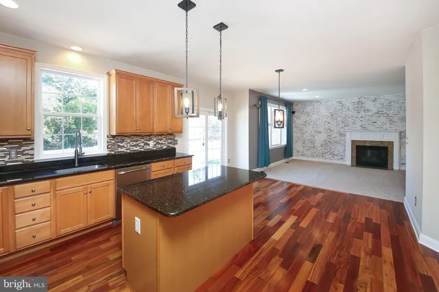 $700,000 | 454 Saddlery Drive, Perkasie, PA 18944