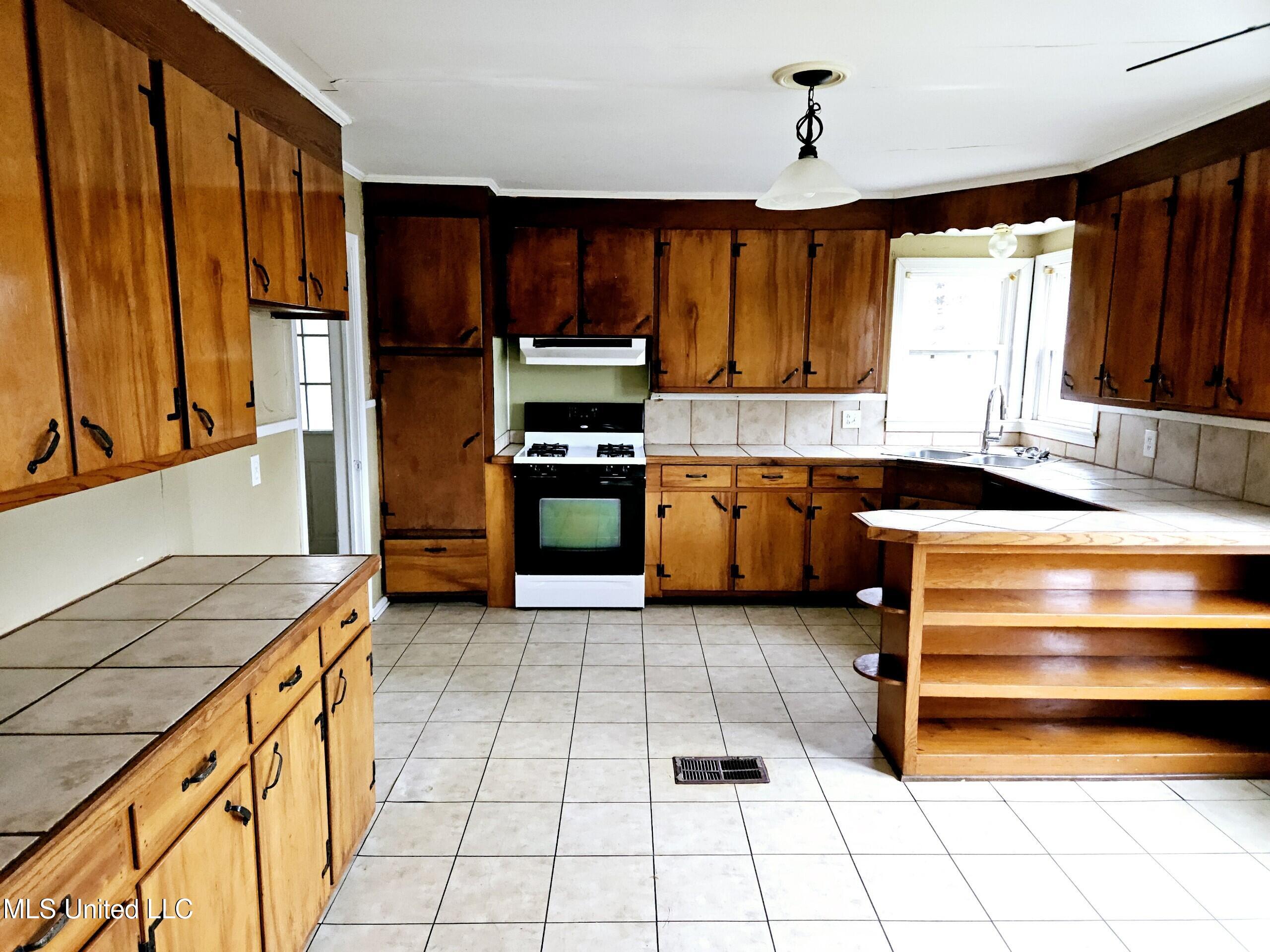 402 Newton Street Crystal Springs, MS 39059 - Photo 3 of 16 Attachment2