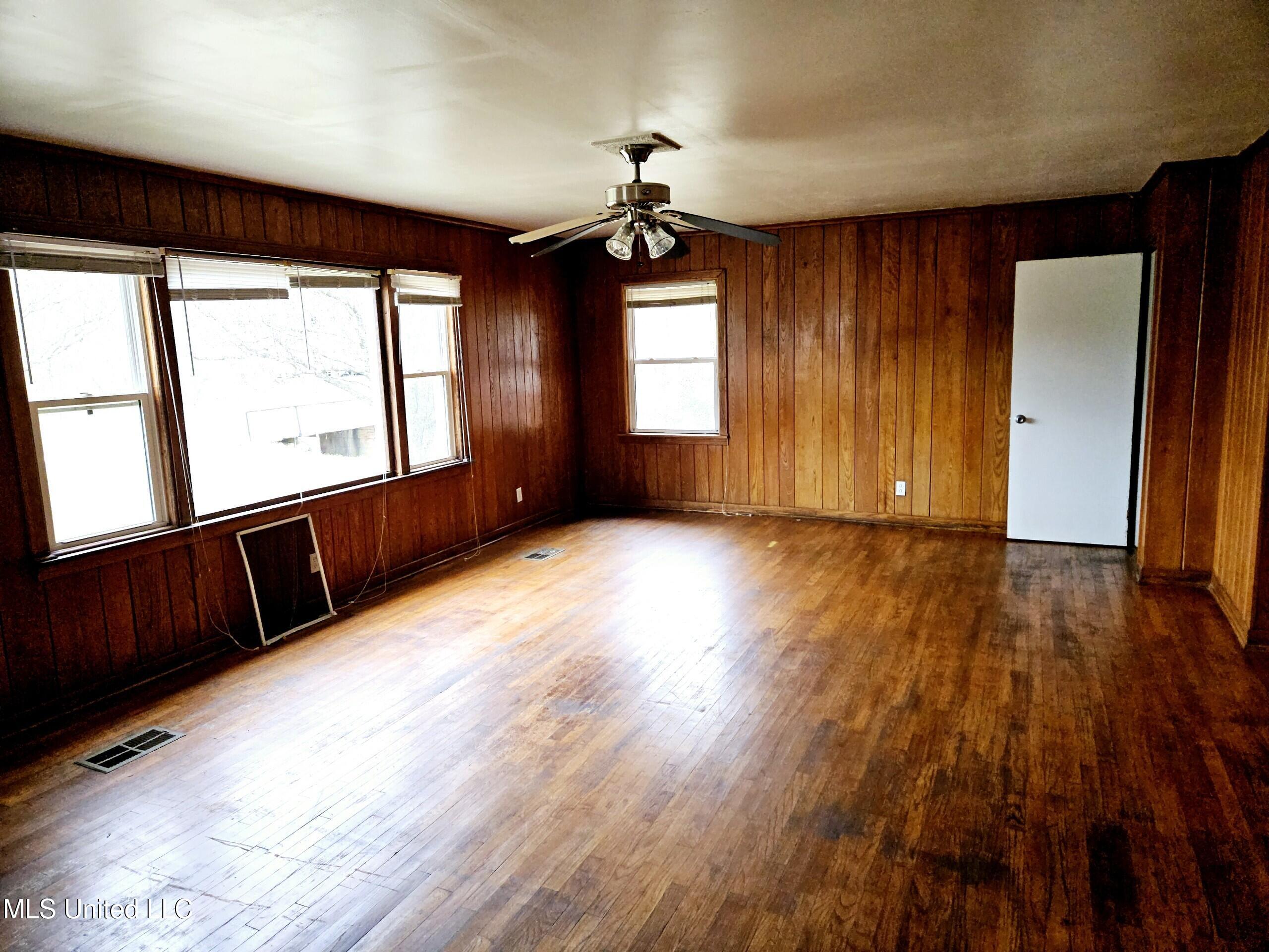 402 Newton Street Crystal Springs, MS 39059 - Photo 6 of 16 Attachment5