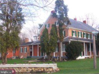 2171 Horseshoe Road Lancaster, PA 17601 - Photo 1 of 6 Gallery Image 1