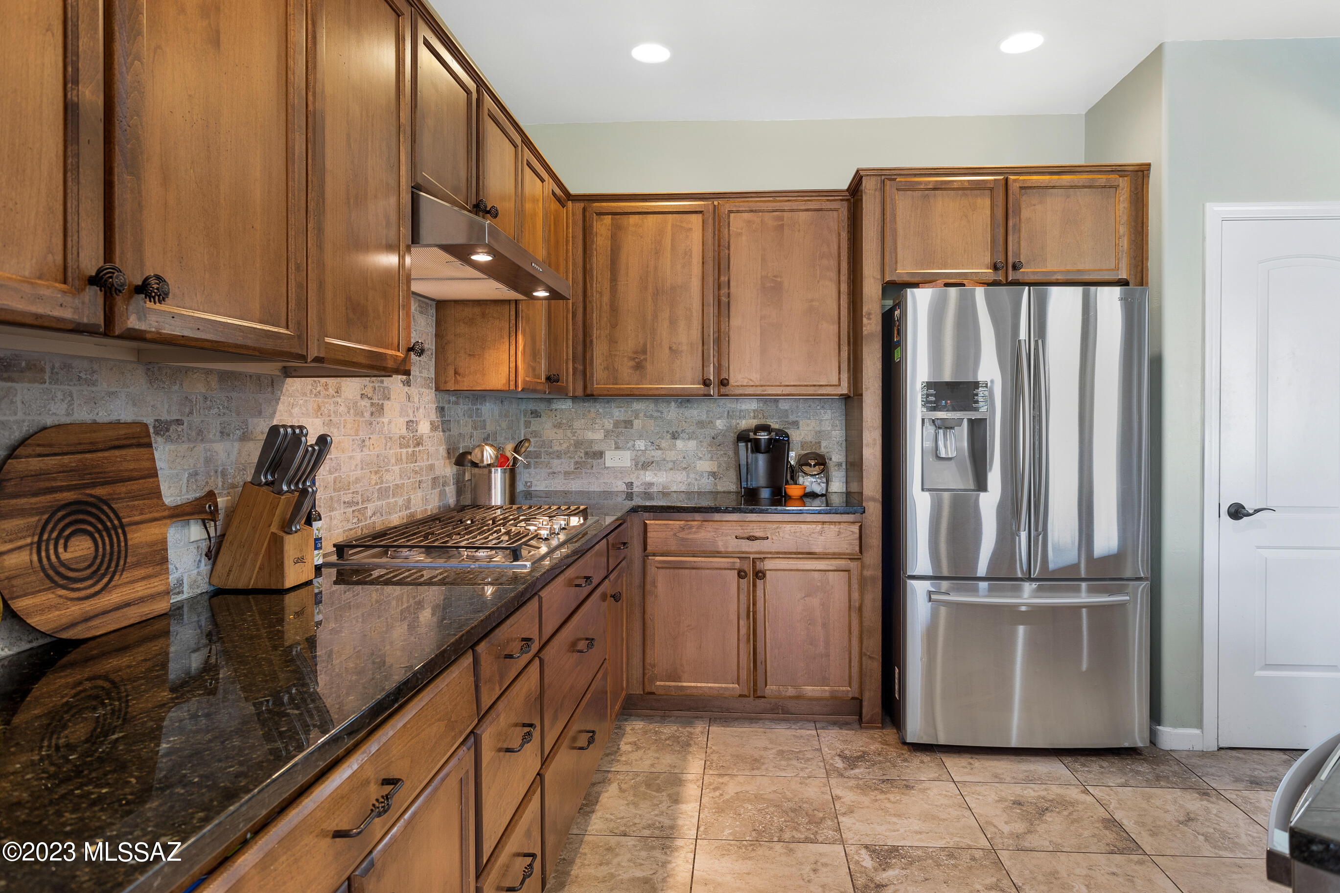 61686 East Border Rock Road Tucson, AZ 85739 - Photo 12 of 31