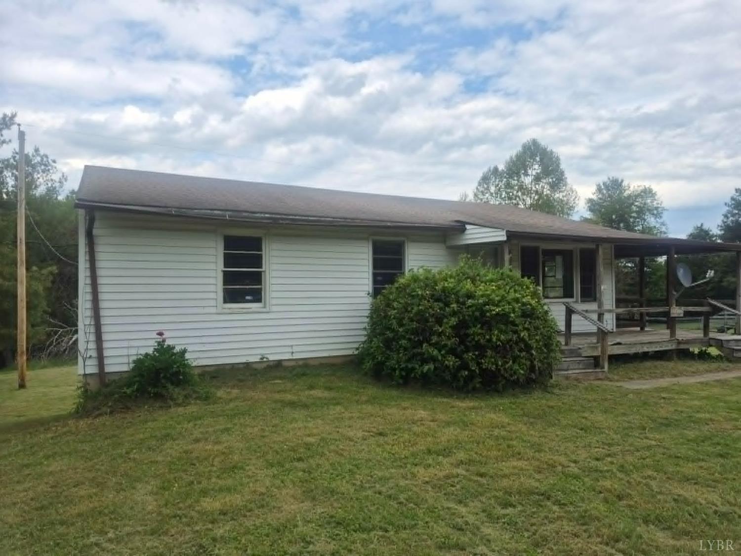 1165 Irving Road Thaxton, VA 24174 - Photo 1 of 20 Gallery Image 1