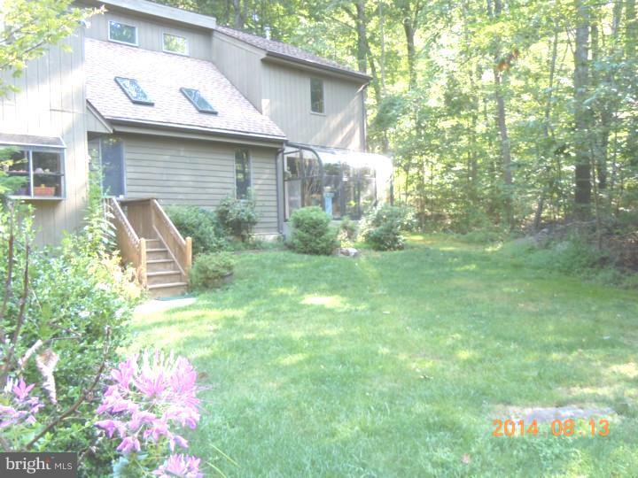 1615 Woodland Road Green Lane, PA 18054 - Photo 2 of 5 Front Yard