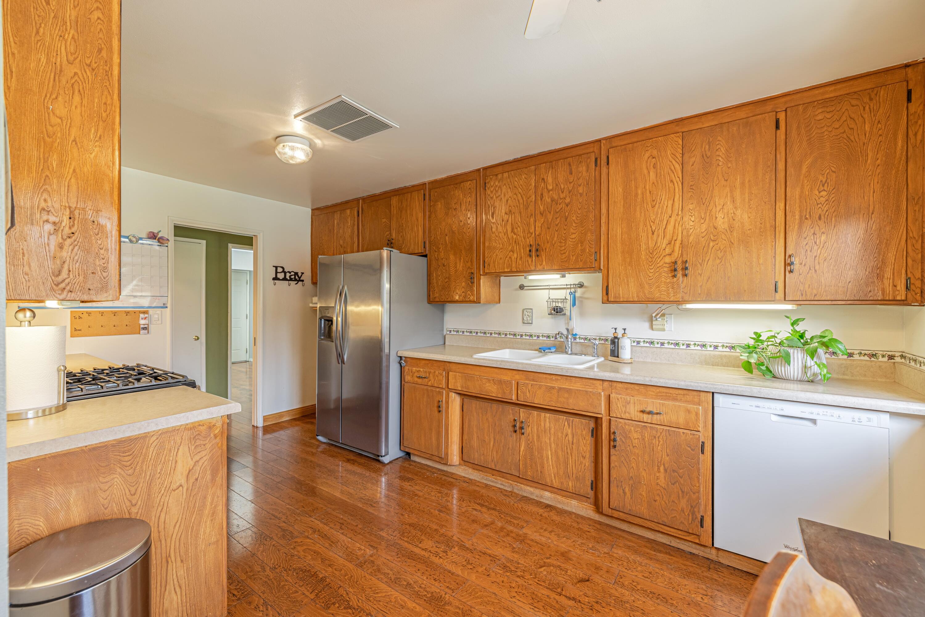 45114 16th Street West Lancaster, CA 93534 - Photo 12 of 31 AVOH--13