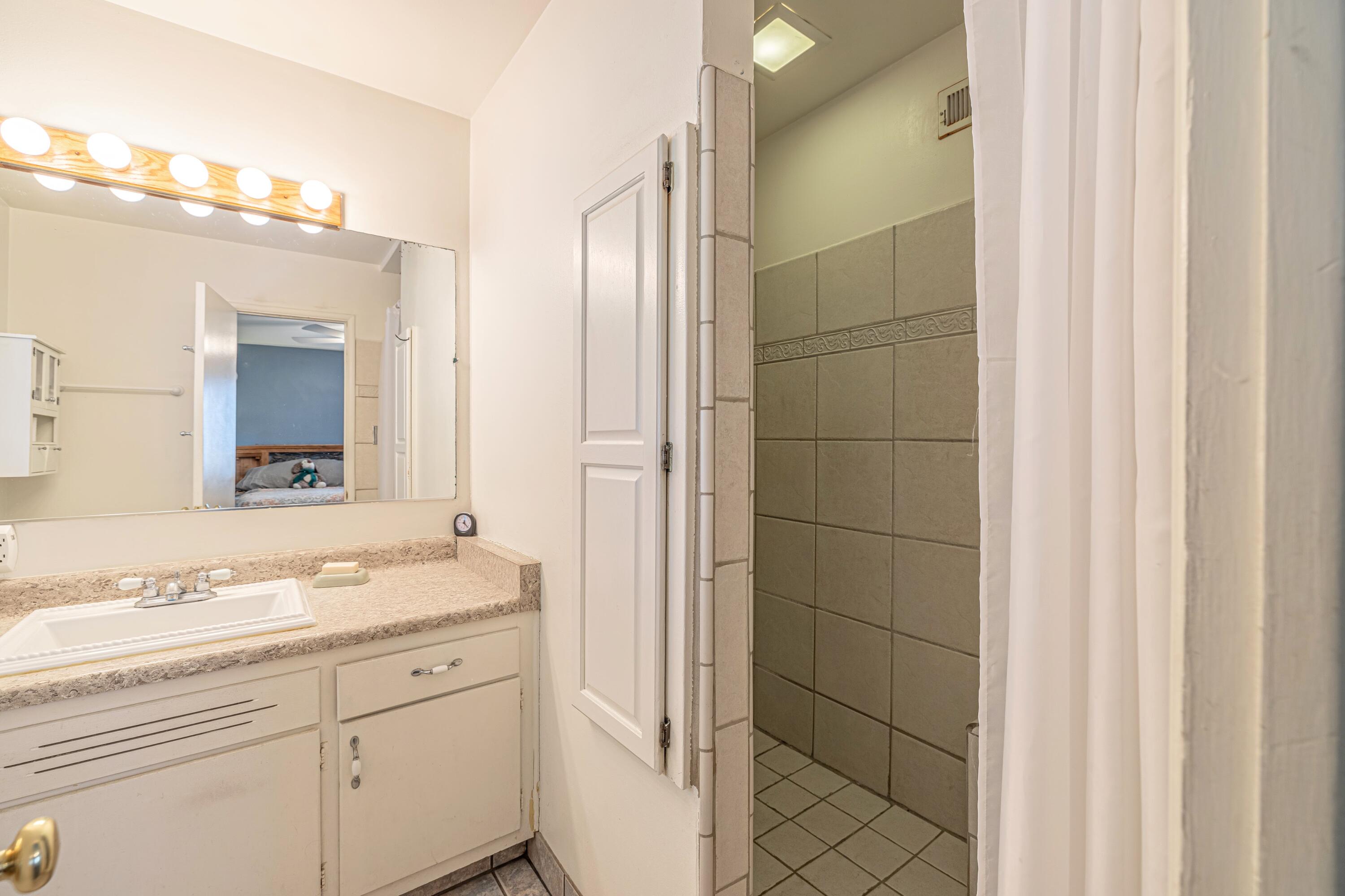 45114 16th Street West Lancaster, CA 93534 - Photo 26 of 31 AVOH--24