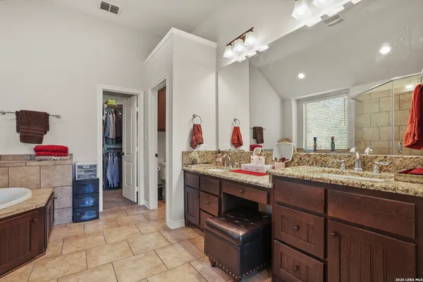 $669,000 | 1544 County Road 2801 East, Mico, TX 78056