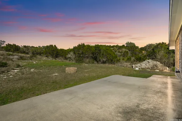 $669,000 | 1544 County Road 2801 East, Mico, TX 78056