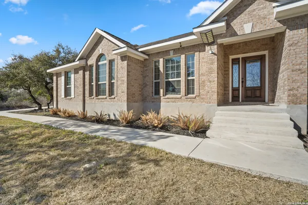 $669,000 | 1544 County Road 2801 East, Mico, TX 78056