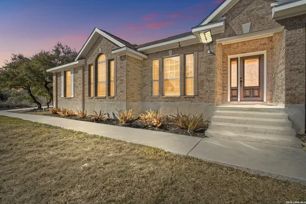 $669,000 | 1544 County Road 2801 East, Mico, TX 78056