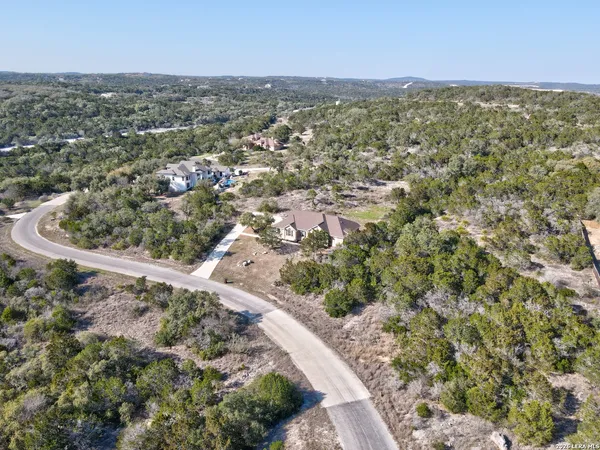$669,000 | 1544 County Road 2801 East, Mico, TX 78056