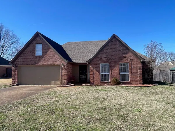 $329,000 | 115 Lakewood Drive, Oakland, TN 38060