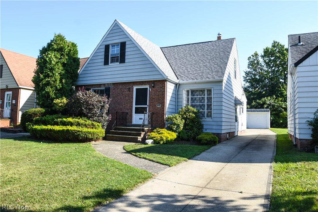 4190 Verona Road Cleveland, OH 44121 - Photo 2 of 29