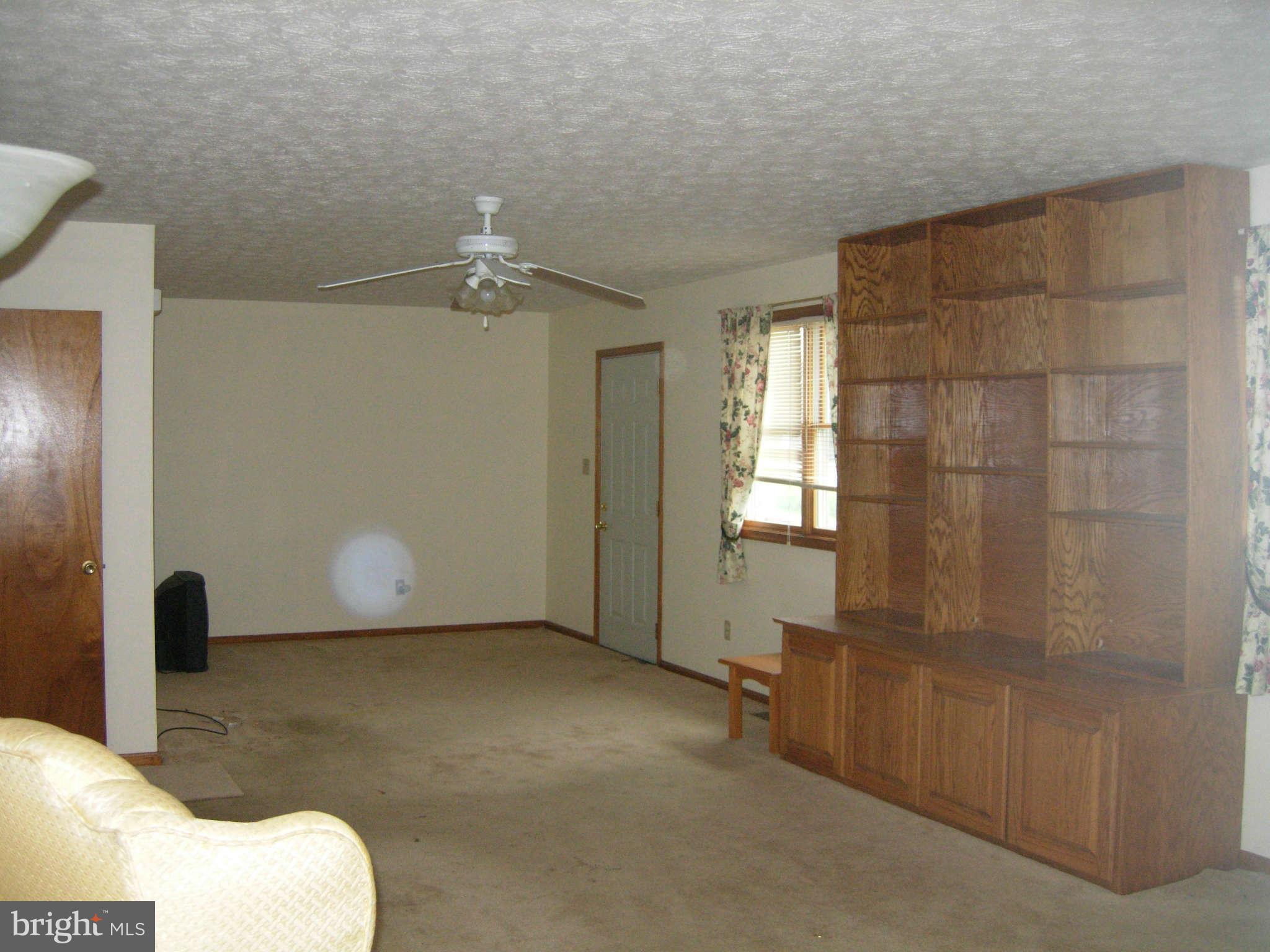 137 Nellies Corner Road Rising Sun, MD 21911 - Photo 4 of 11 Living Room