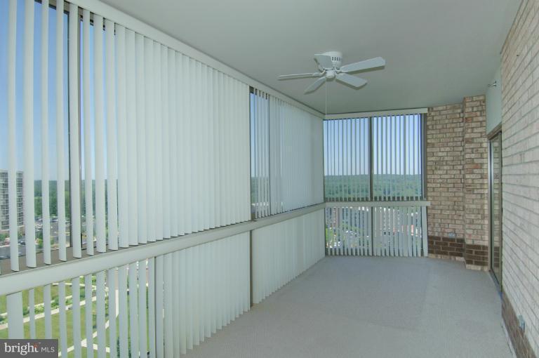 19375 Cypress Ridge Terrace, Unit 1007 Leesburg, VA 20176 - Photo 10 of 19