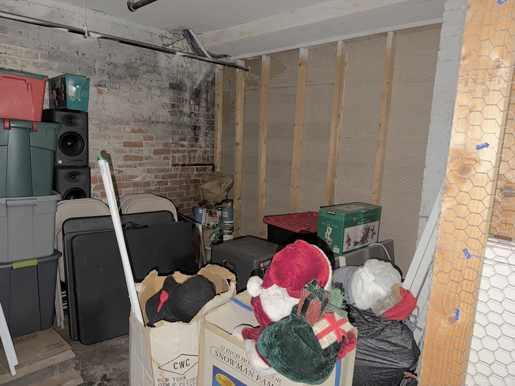 54 Central Square, Unit 4A Lynn, MA 01901 - Photo 31 of 34