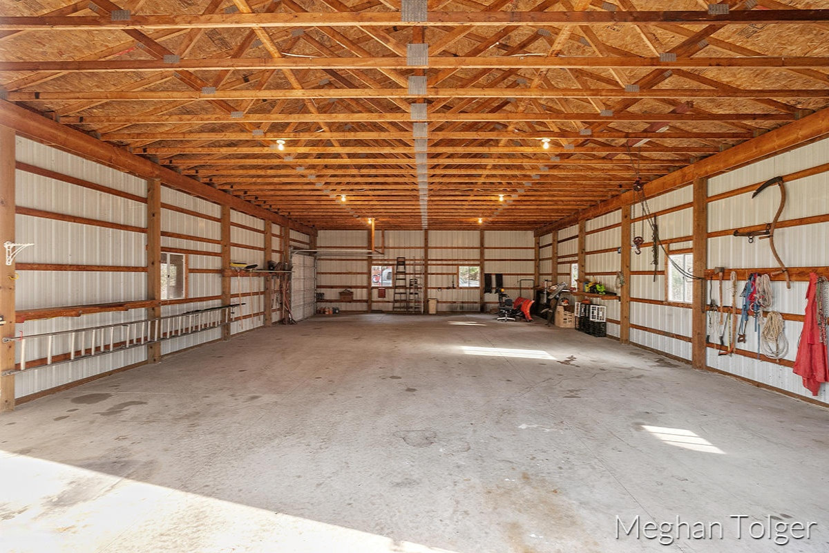 23633 10 Mile Road Reed City, MI 49677 - Photo 41 of 69 IMG_1053