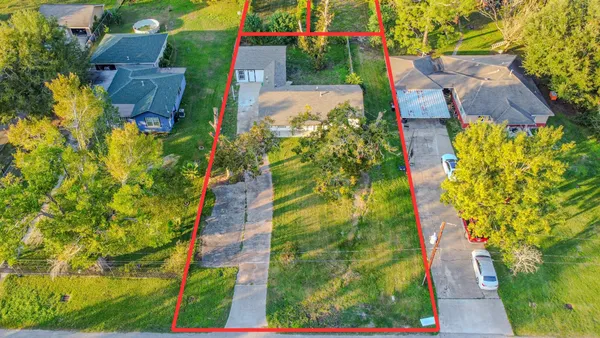 $319,999 | 5107 Sycamore Avenue, Pasadena, TX 77503