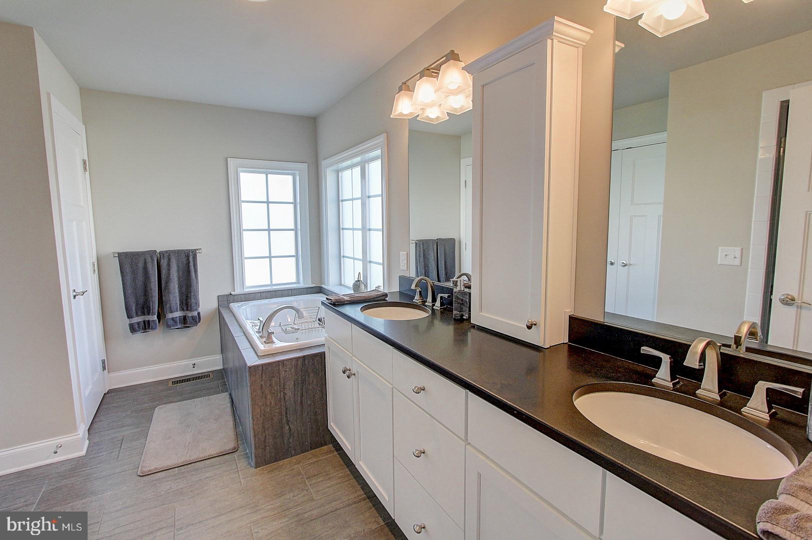 649 Integrity Drive Lititz, PA 17543 - Photo 28 of 46
