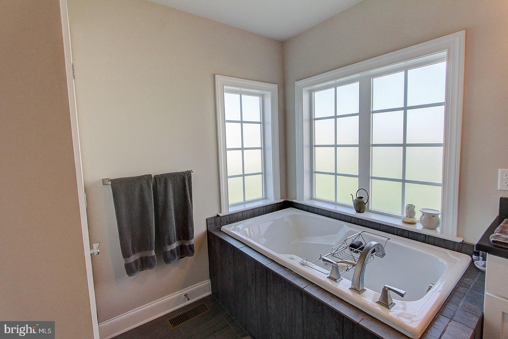 649 Integrity Drive Lititz, PA 17543 - Photo 29 of 46