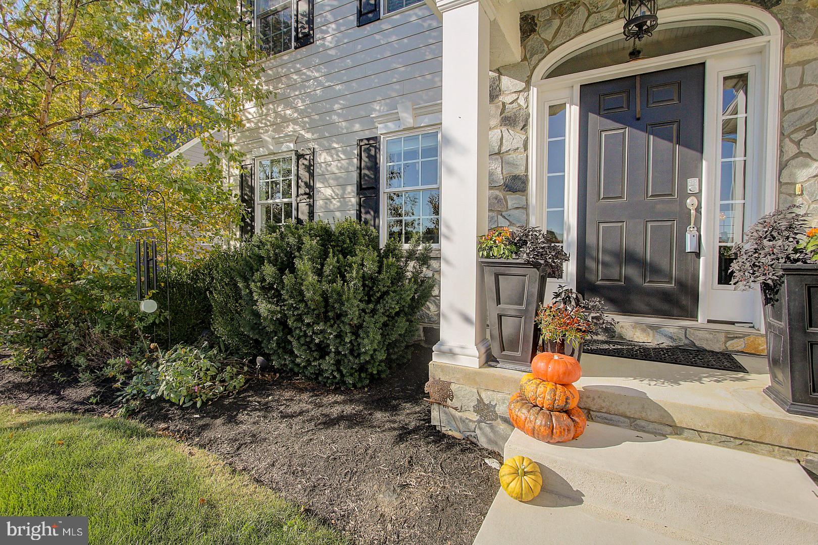 649 Integrity Drive Lititz, PA 17543 - Photo 5 of 46